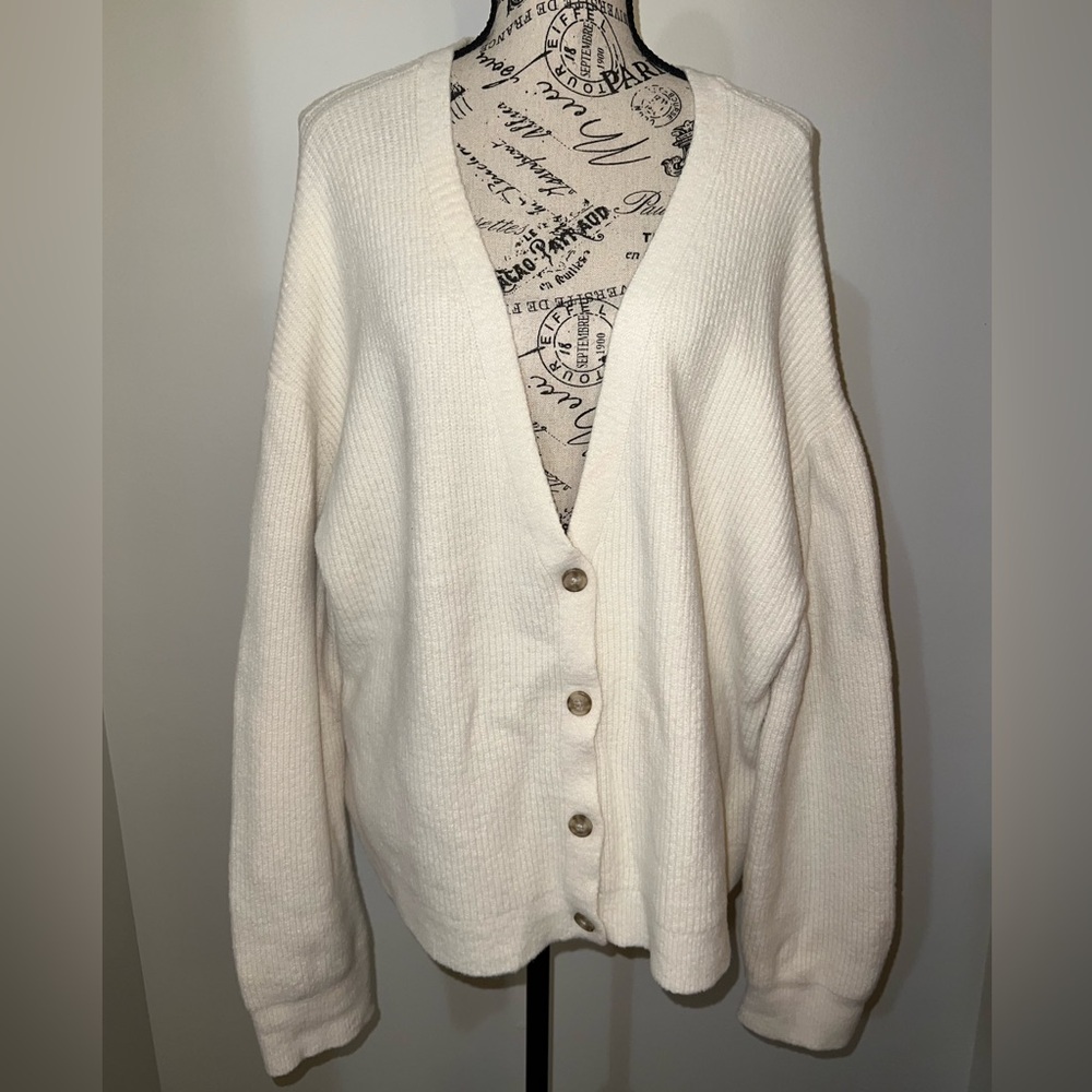 American Eagle Outfitters Cream Button-Up Knit Cardigan